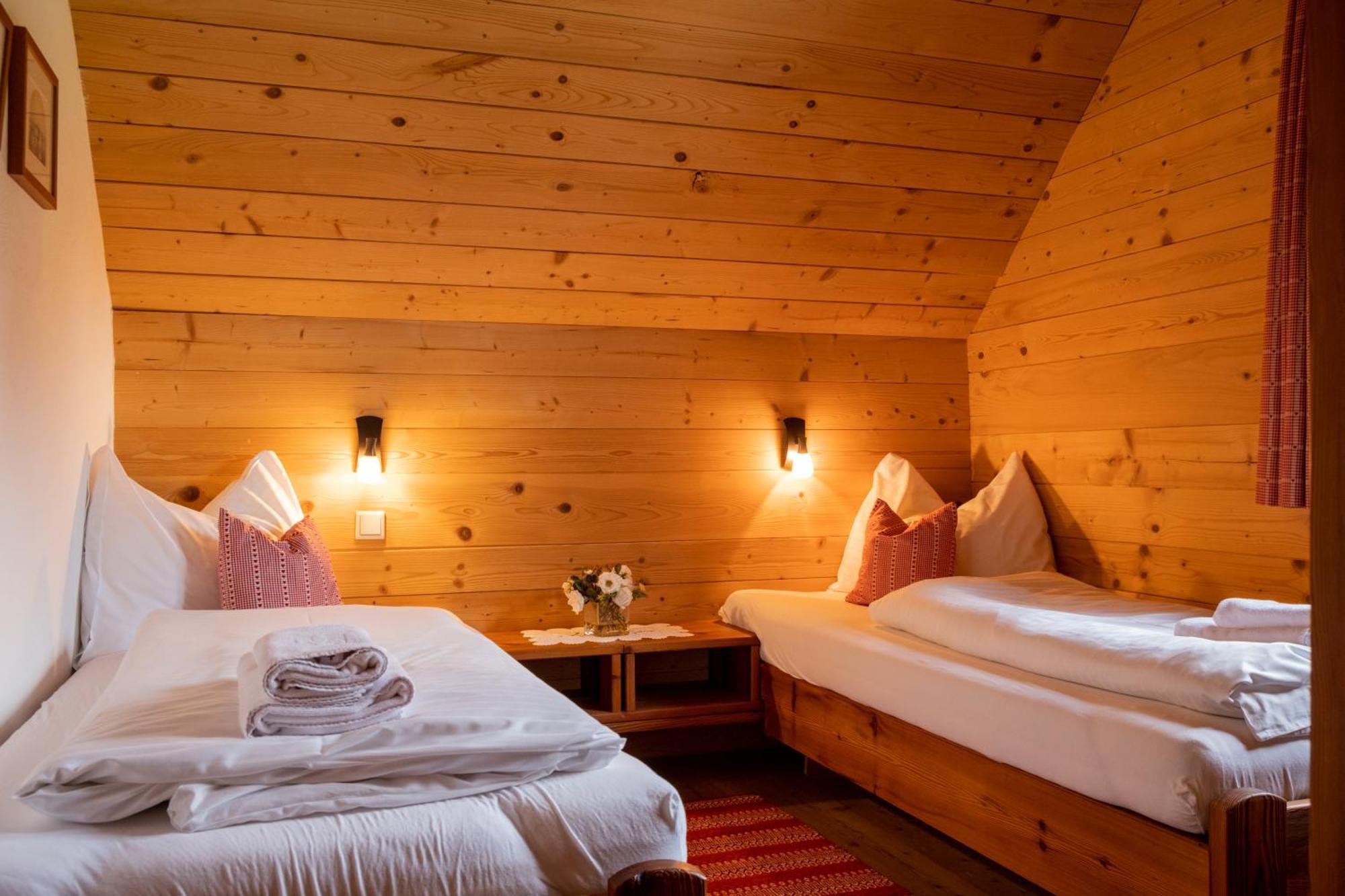 St Martin Chalets 圣迈克尔隆高 外观 照片